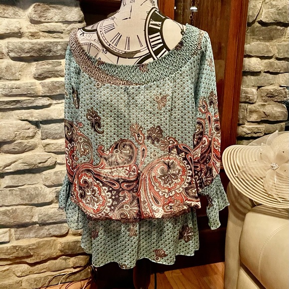 CUTE summer blouse, sz lg , over shoulders, sheer - Picture 4 of 5